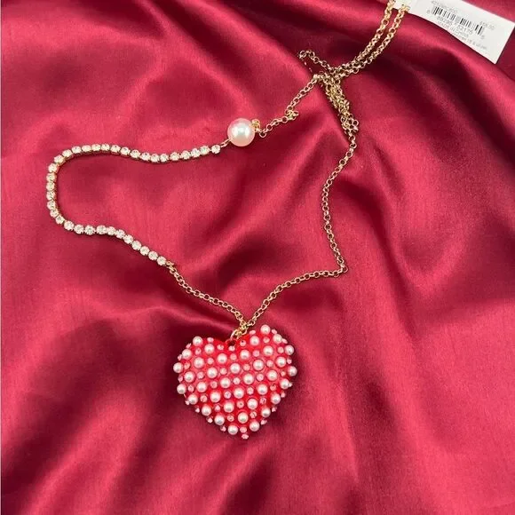 Betsey Johnson Elegant Gold Heart Necklace with Pearls - Picture 8 of 9